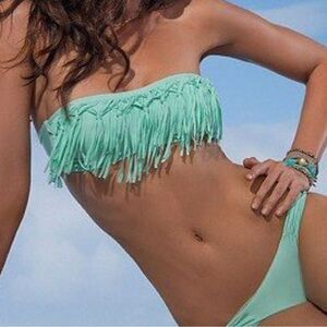NWT L*SPACE Dolly Knotted Fringe Bandeau Bikini Top Pistachio Green- Size Small